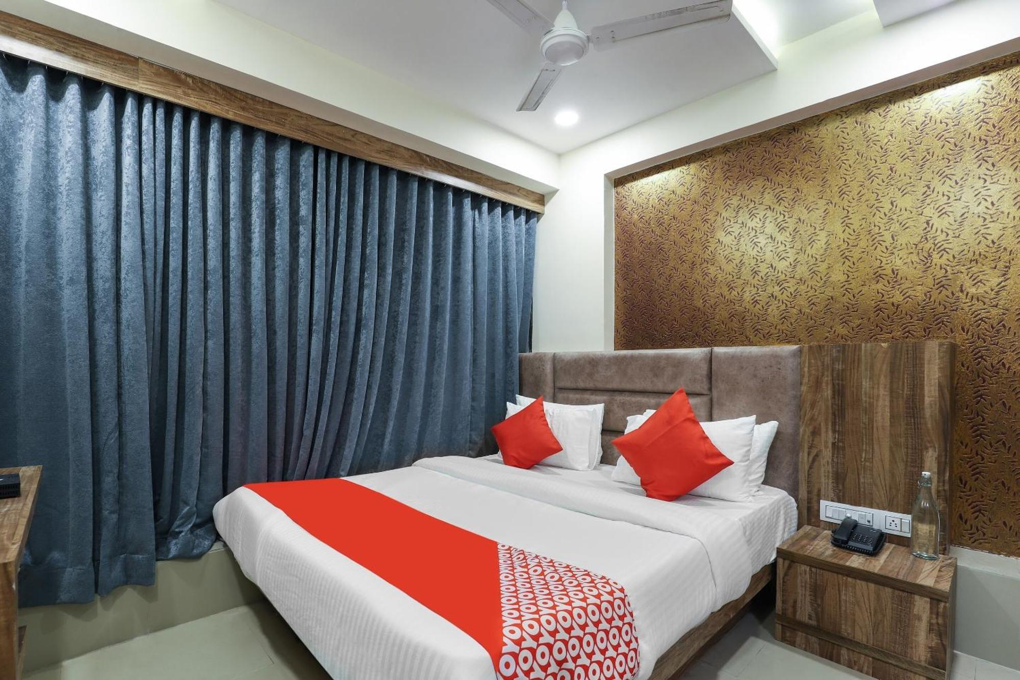 Hotel O Dream Stay Sarkhej Экстерьер фото